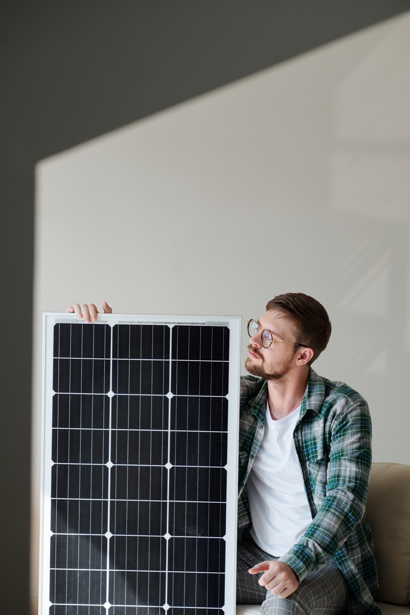 Automatic solar panel cleaner